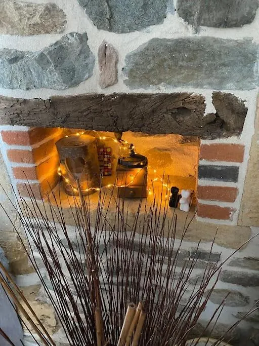 Vila Le Petit Chacel Sourcieux-les-Mines 0*,