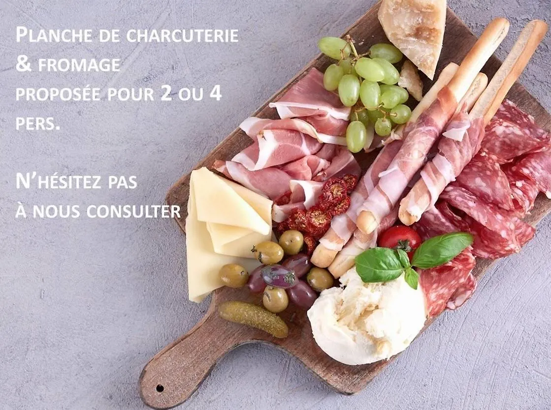 Holiday home Le Petit Chacel Villa Sourcieux-les-Mines